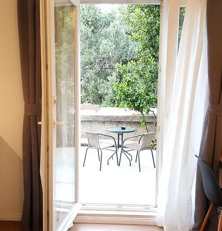 Apartman & Studio Lemon
